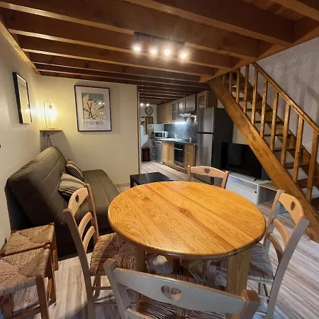 Duplex Vue Montagne 아파트 코트레